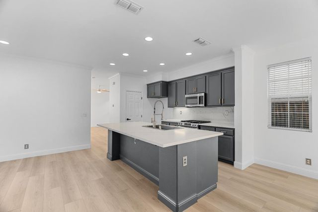 2280 Gibralter Ln, Tracy, CA 95377