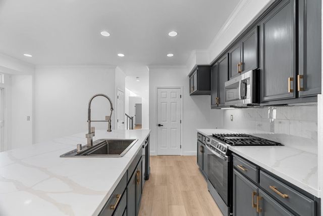 2280 Gibralter Ln, Tracy, CA 95377