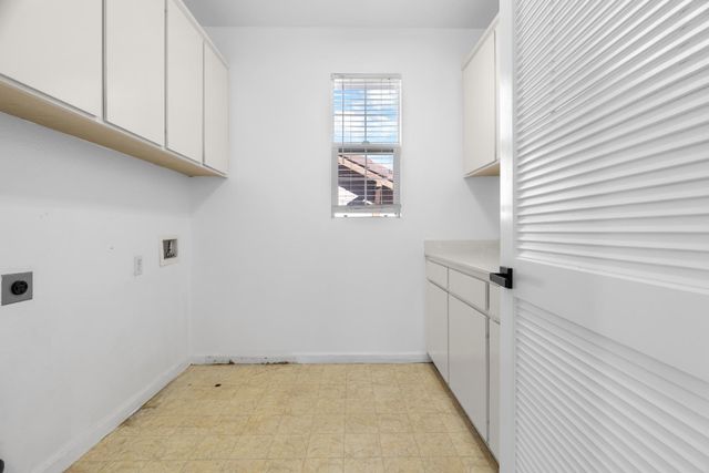 2280 Gibralter Ln, Tracy, CA 95377