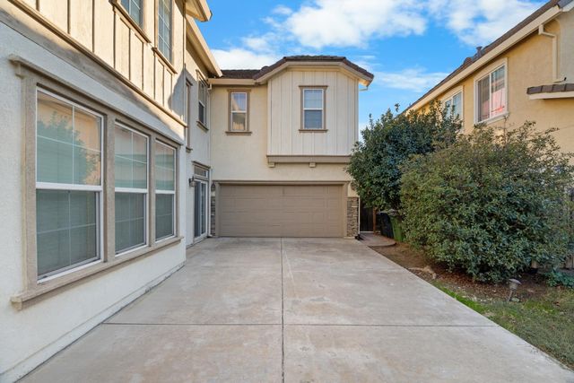 2280 Gibralter Ln, Tracy, CA 95377