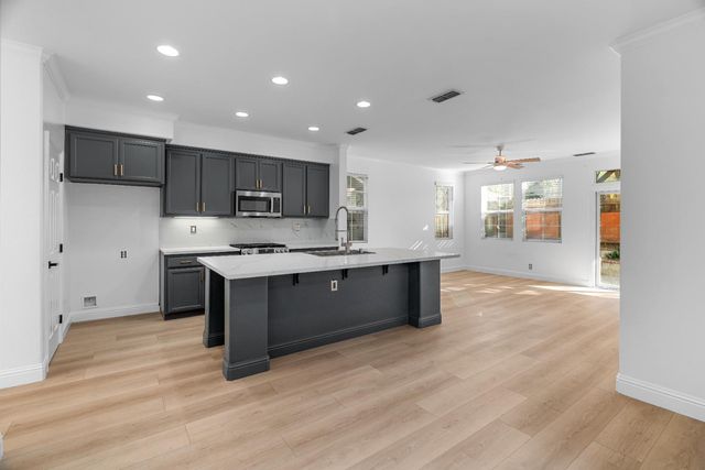 2280 Gibralter Ln, Tracy, CA 95377