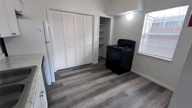 1325 Herkimer Street 2, Houston, TX 77008