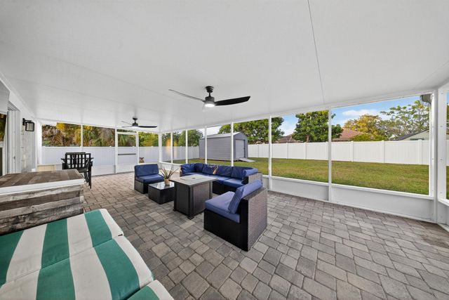 949 SW Fisherman Avenue, Port St Lucie, FL 34953