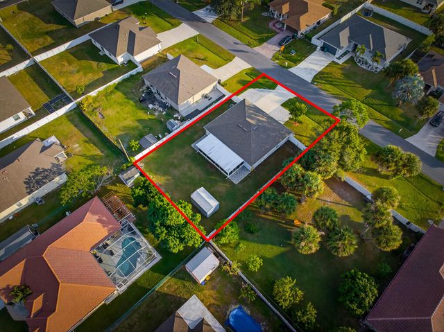 949 SW Fisherman Avenue, Port St Lucie, FL 34953