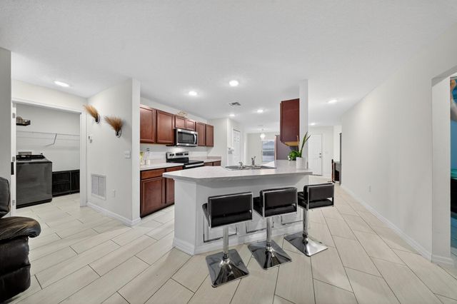 949 SW Fisherman Avenue, Port St Lucie, FL 34953