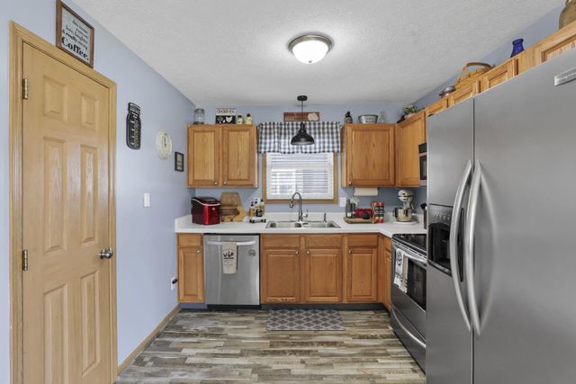 67 Gala Avenue, Pataskala, OH 43062