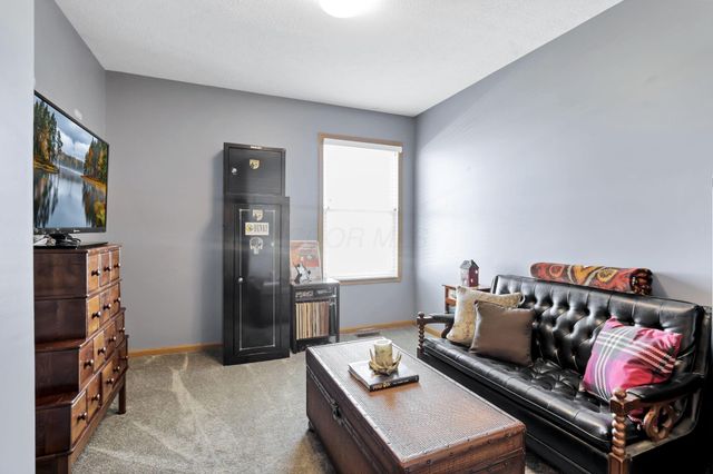 67 Gala Avenue, Pataskala, OH 43062