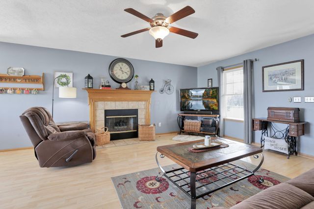 67 Gala Avenue, Pataskala, OH 43062