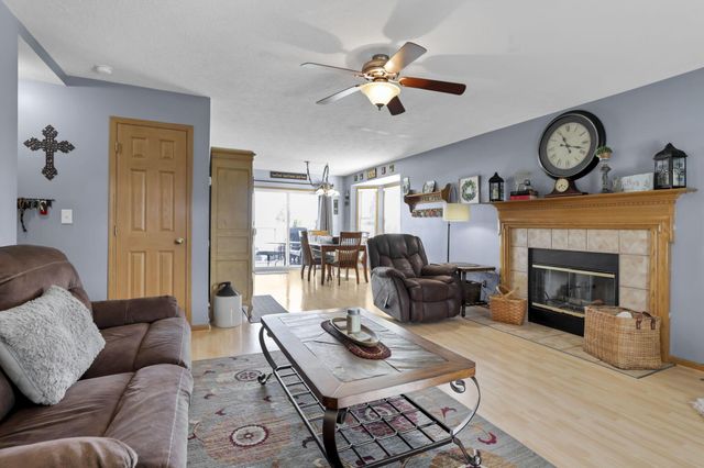 67 Gala Avenue, Pataskala, OH 43062