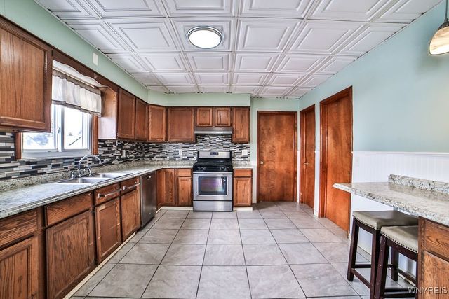 240 Lackawanna Avenue, Cheektowaga, NY 14212