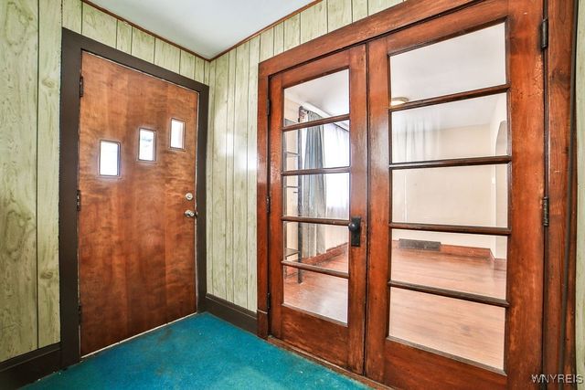 240 Lackawanna Avenue, Cheektowaga, NY 14212