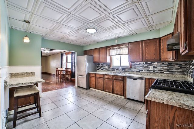 240 Lackawanna Avenue, Cheektowaga, NY 14212