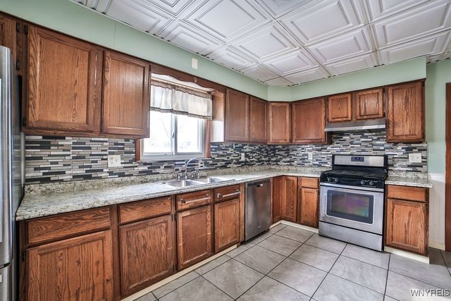 240 Lackawanna Avenue, Cheektowaga, NY 14212