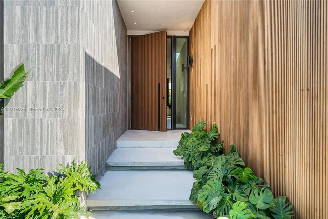 8935 Froude Ave, Surfside, FL 33154