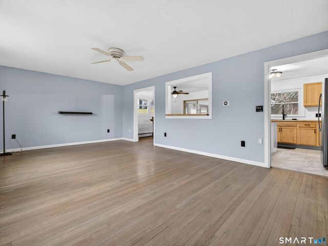 11 Green Briar Road, Norwich, CT 06360