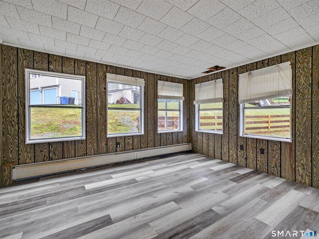 11 Green Briar Road, Norwich, CT 06360