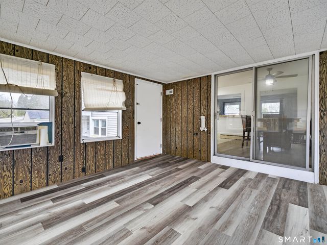 11 Green Briar Road, Norwich, CT 06360