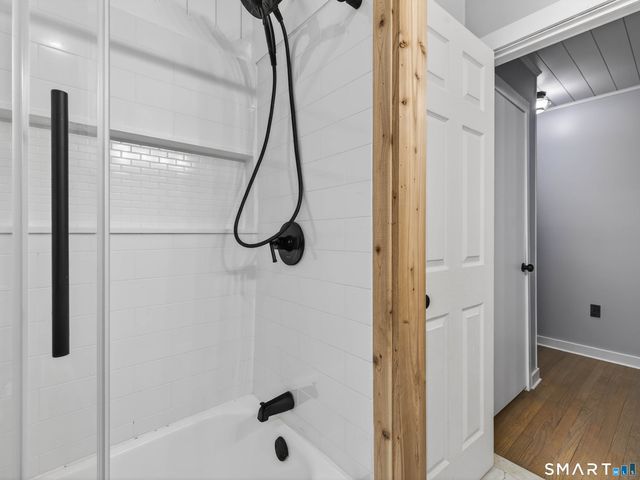 11 Green Briar Road, Norwich, CT 06360