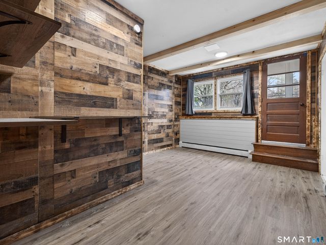 11 Green Briar Road, Norwich, CT 06360