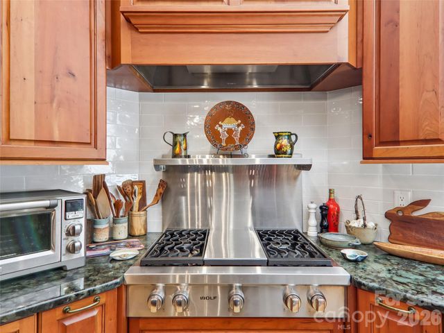 404 Southview Lane, Flat Rock, NC 28731