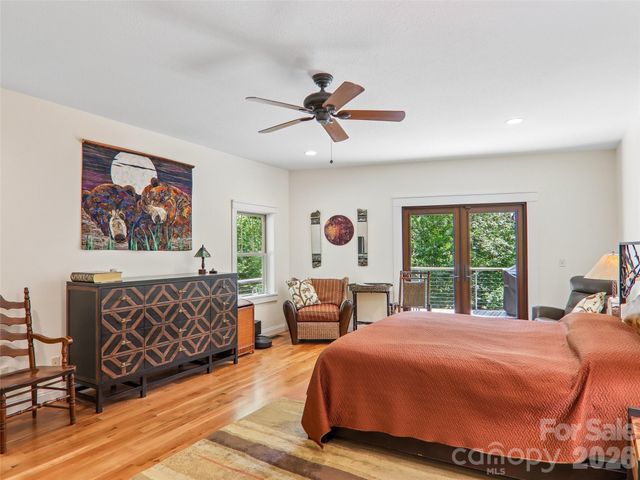 404 Southview Lane, Flat Rock, NC 28731