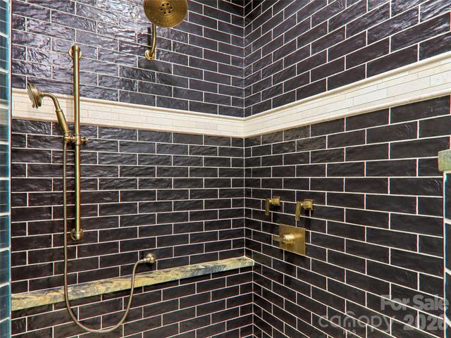 404 Southview Lane, Flat Rock, NC 28731