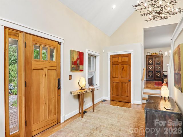 404 Southview Lane, Flat Rock, NC 28731