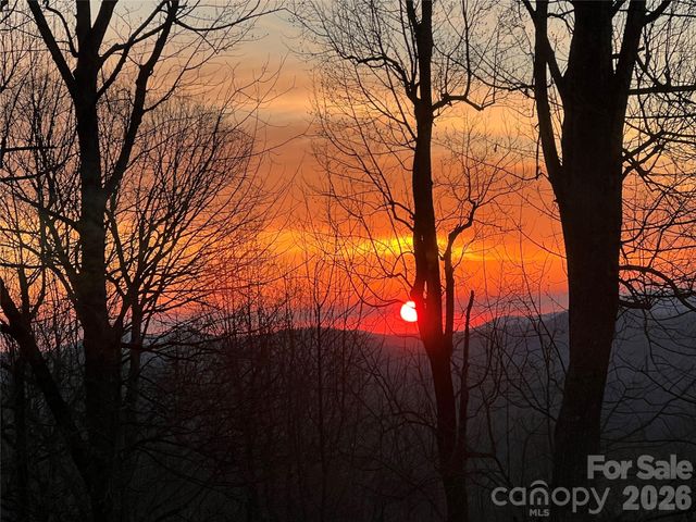 404 Southview Lane, Flat Rock, NC 28731