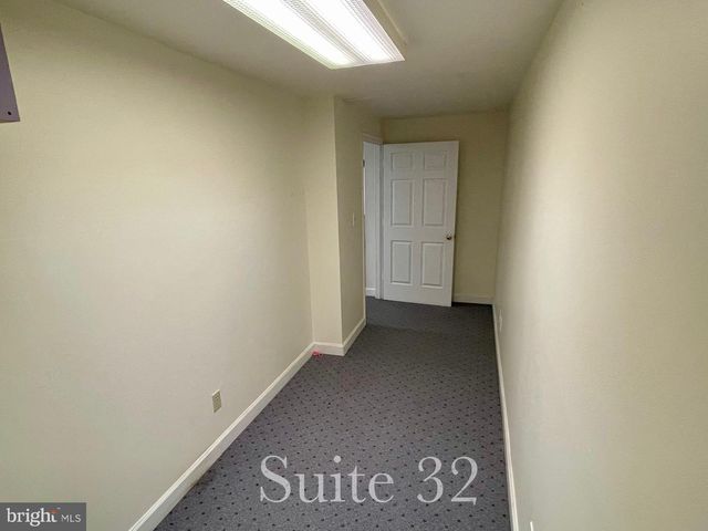 5201 W WOODMILL DR #32 LOWER, Wilmington, DE 19808