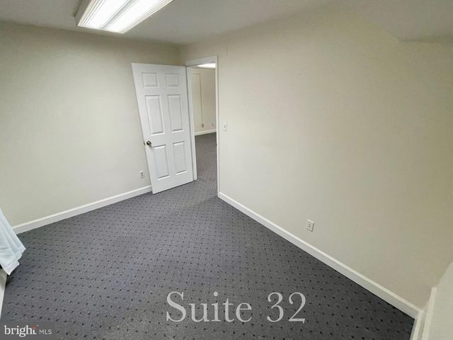 5201 W WOODMILL DR #32 LOWER, Wilmington, DE 19808