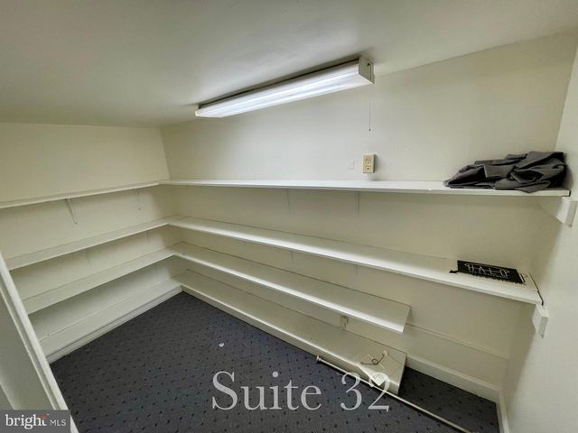 5201 W WOODMILL DR #32 LOWER, Wilmington, DE 19808