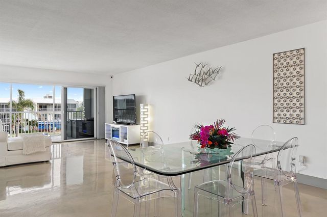 100 Waterway Road E305, Tequesta, FL 33469