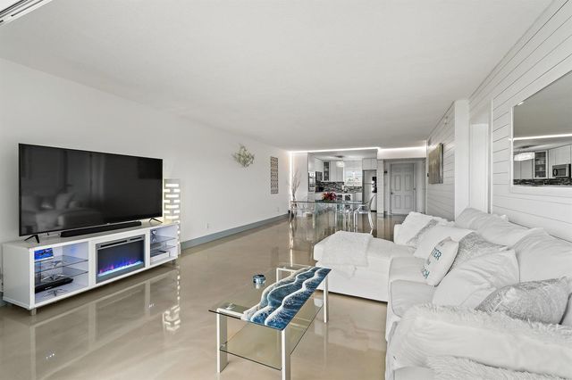 100 Waterway Road E305, Tequesta, FL 33469