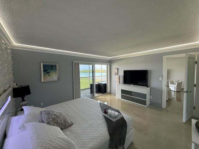 100 Waterway Road E305, Tequesta, FL 33469