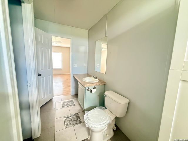 848 Railyard Dr, Kyle, TX 78640