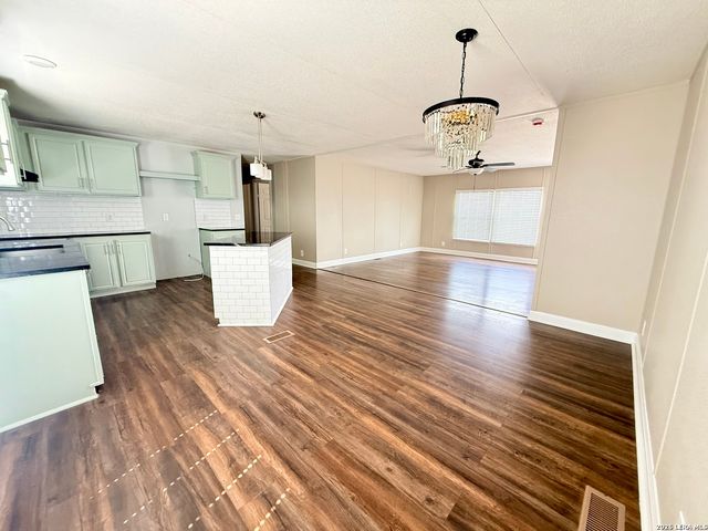 848 Railyard Dr, Kyle, TX 78640