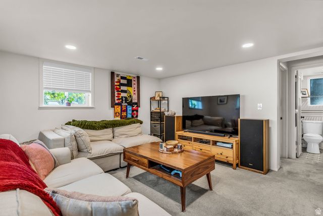 402 E 10185 S, Sandy, UT 84070