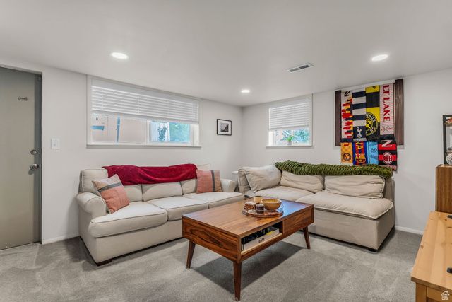 402 E 10185 S, Sandy, UT 84070