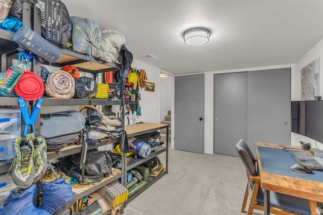 402 E 10185 S, Sandy, UT 84070