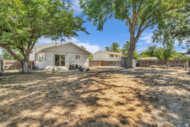 402 E 10185 S, Sandy, UT 84070