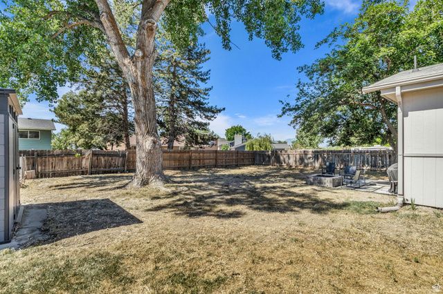 402 E 10185 S, Sandy, UT 84070