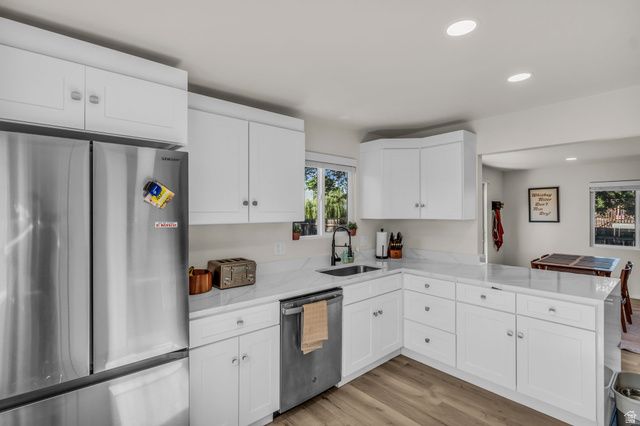 402 E 10185 S, Sandy, UT 84070