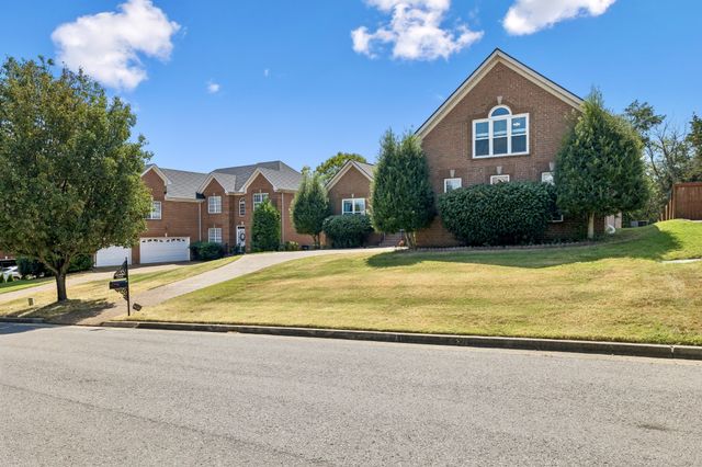 5636 Cedar Rock Dr, Nashville, TN 37211