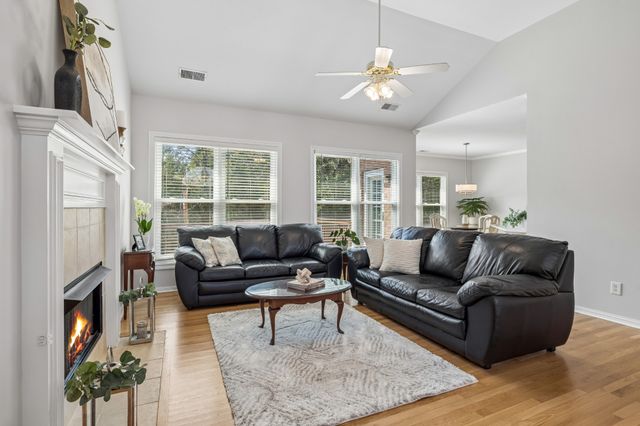 5636 Cedar Rock Dr, Nashville, TN 37211