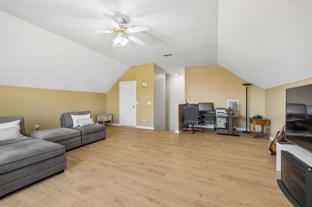 5636 Cedar Rock Dr, Nashville, TN 37211