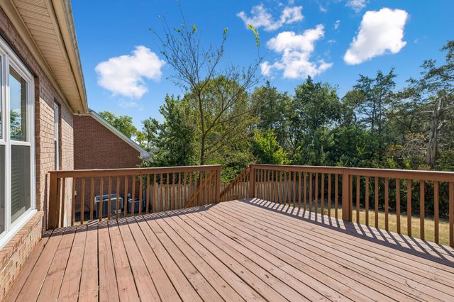5636 Cedar Rock Dr, Nashville, TN 37211