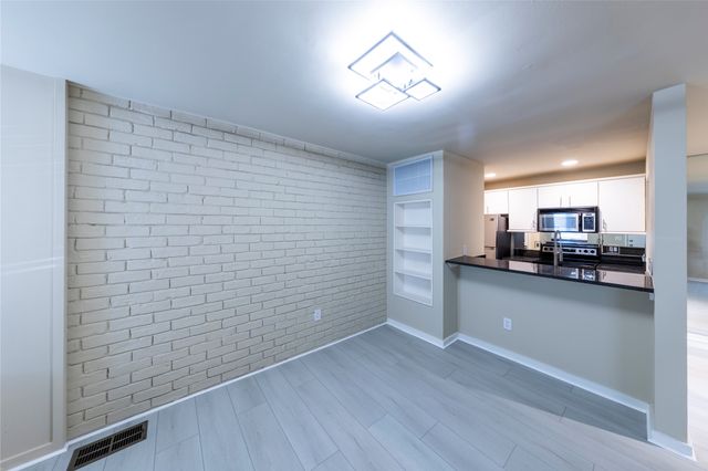 4231 Travis Street 31, Dallas, TX 75205