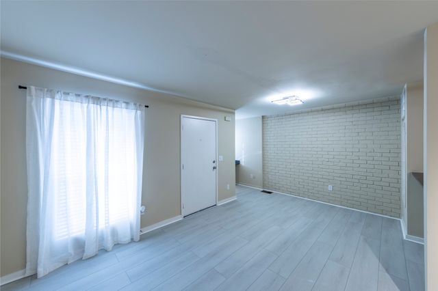 4231 Travis Street 31, Dallas, TX 75205