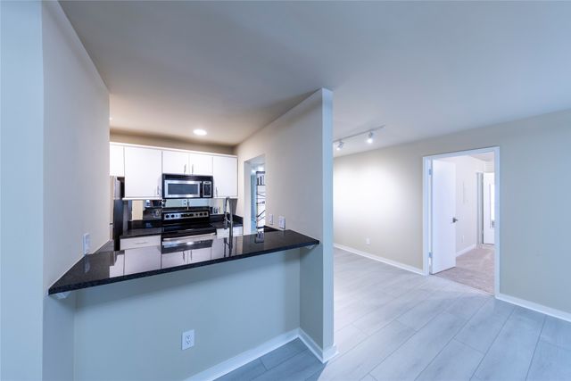 4231 Travis Street 31, Dallas, TX 75205