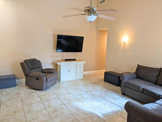 5513 Eagle Lake Drive, Palm Beach Gardens, FL 33418